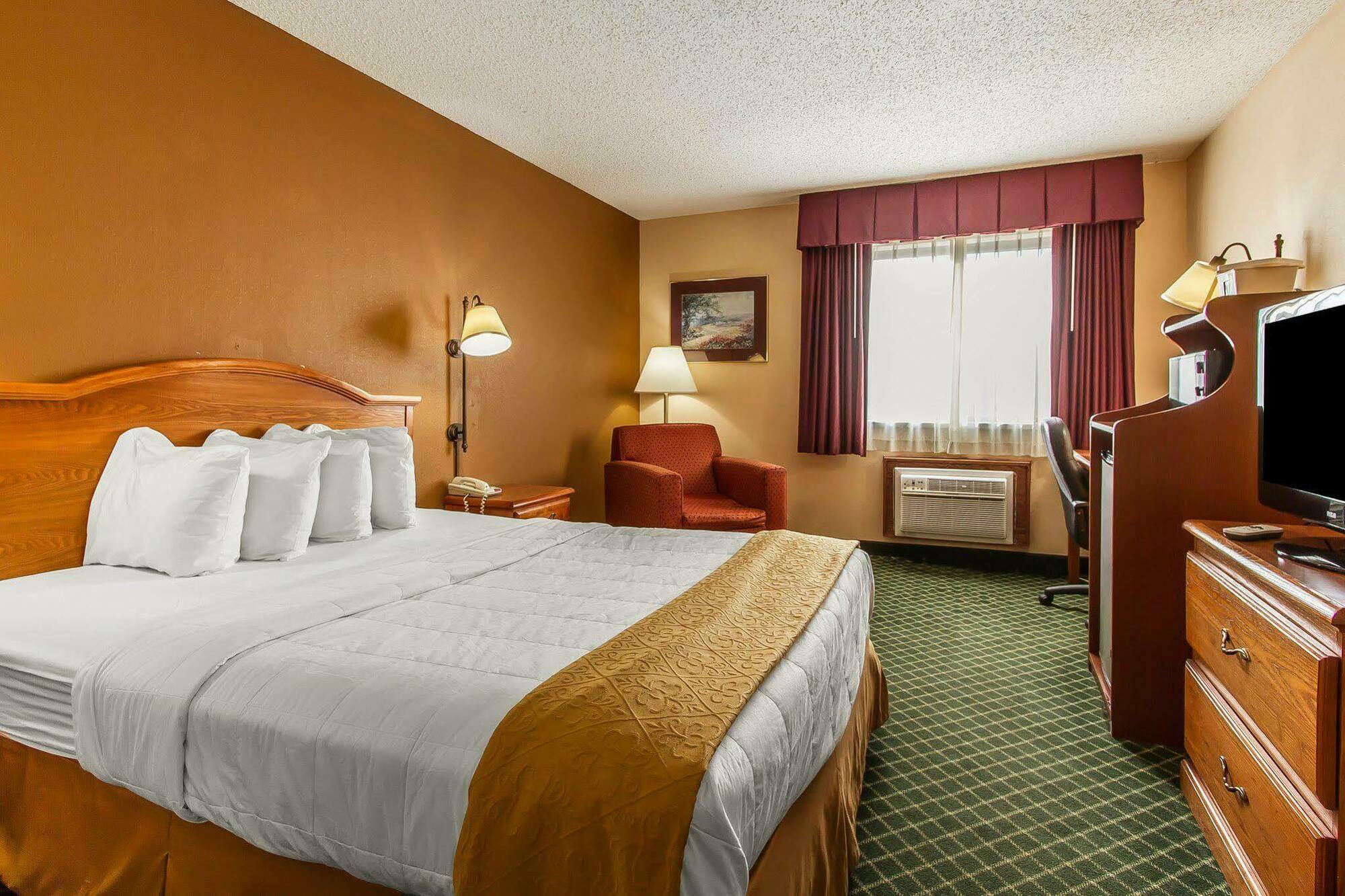 Quality Inn Burlington Near Hwy 34 Ngoại thất bức ảnh