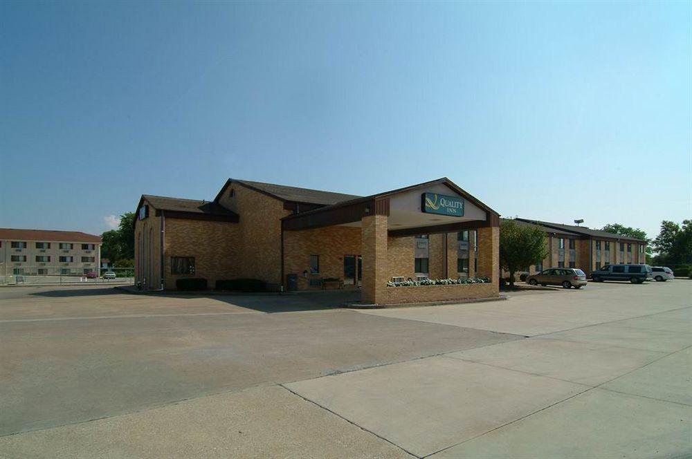 Quality Inn Burlington Near Hwy 34 Ngoại thất bức ảnh